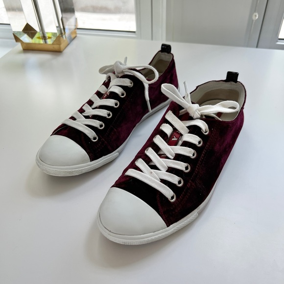 Prada Sneakers in Good Condition Fits 7.5-8 - Picture 2 of 8